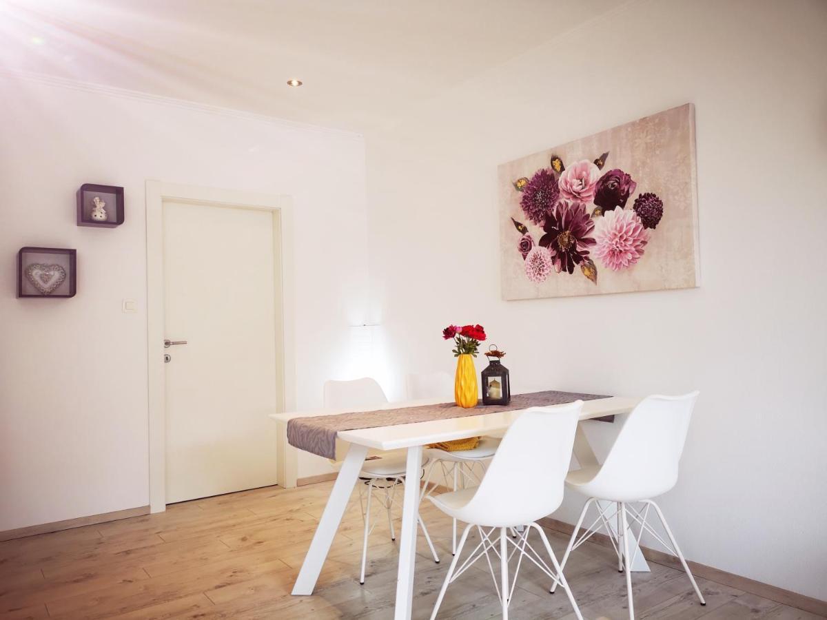 Apartmani "Sandro" Gonar Rab Town Dış mekan fotoğraf