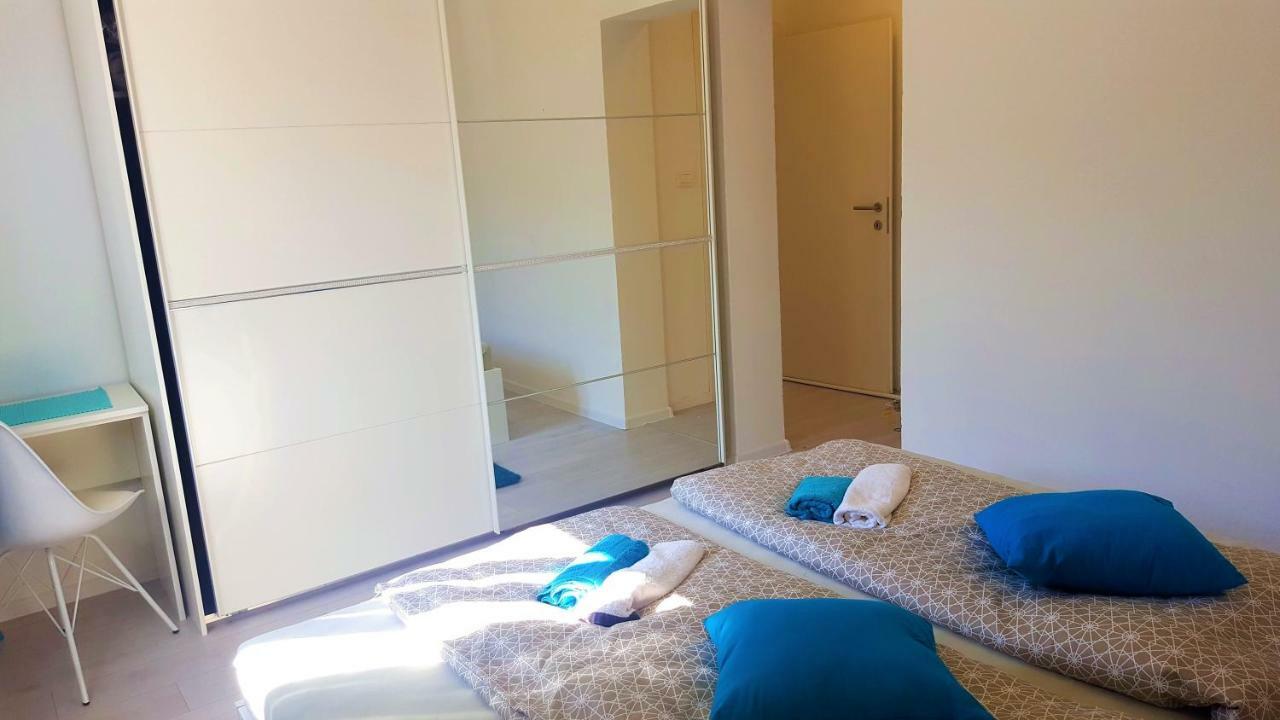 Apartmani "Sandro" Gonar Rab Town Dış mekan fotoğraf