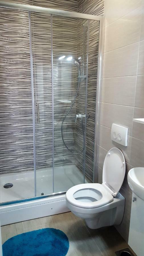 Apartmani "Sandro" Gonar Rab Town Dış mekan fotoğraf